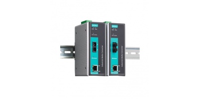 IMC-P101:  IEEE 802.3af PoE Ethernet-to-fiber media converters
